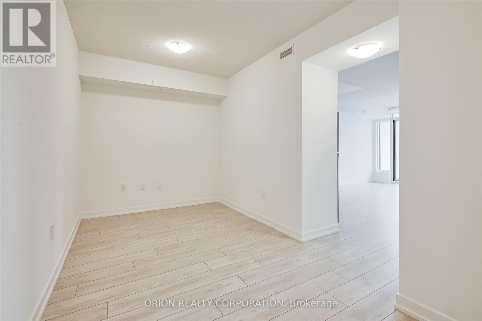 517 - 556 Marlee Avenue, Toronto, Ontario  M6B 0B1 - Photo 5 - W12307792