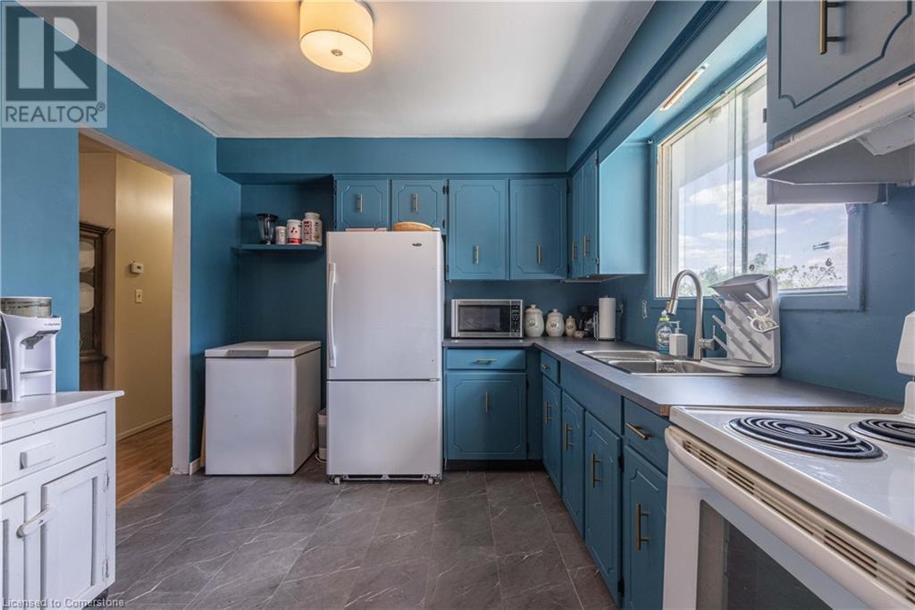 7709 Ronnie Crescent, Niagara Falls, Ontario  L2G 7M1 - Photo 8 - 40754873