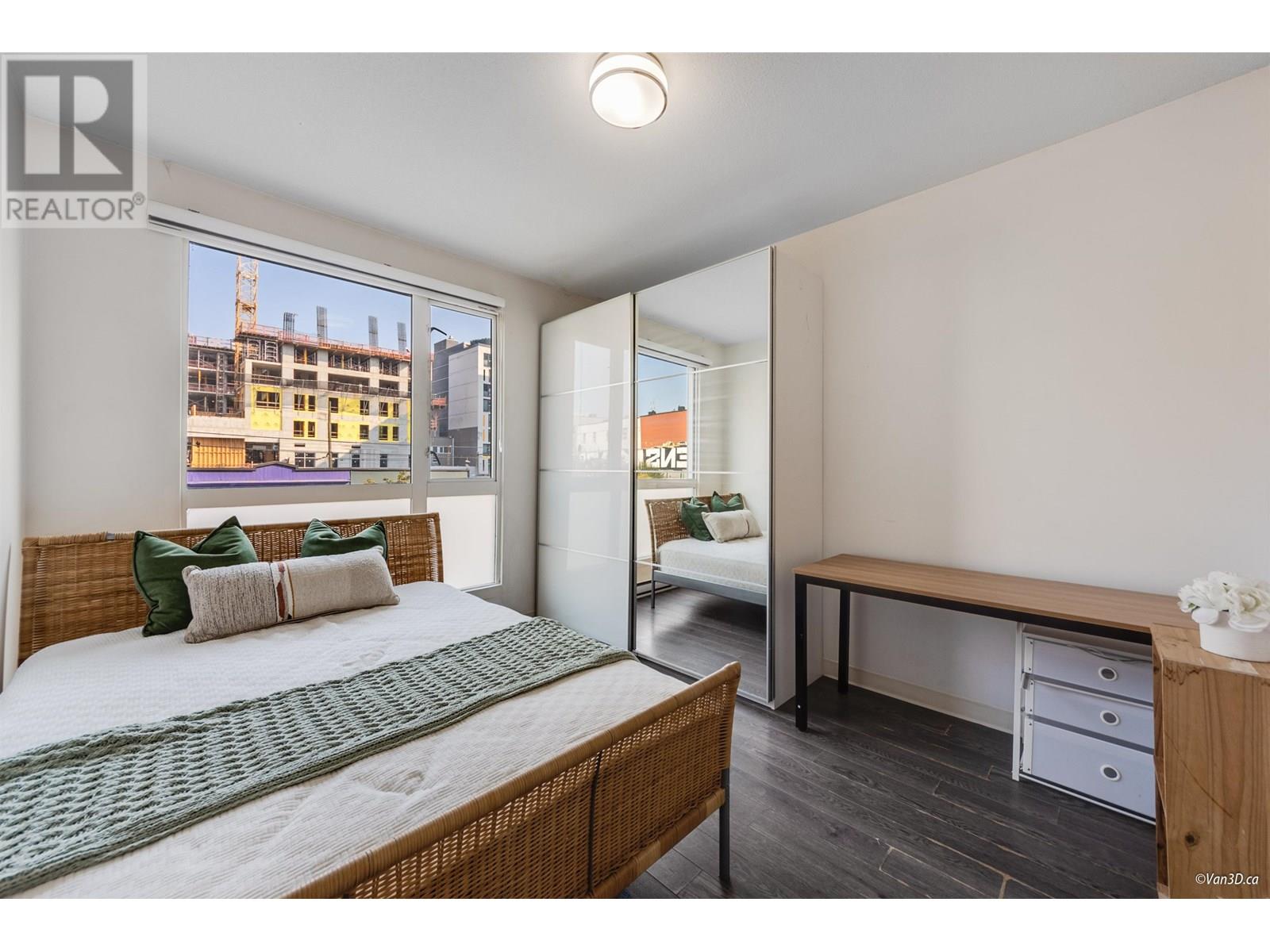 Property at 206 138 E HASTINGS STREET image 2