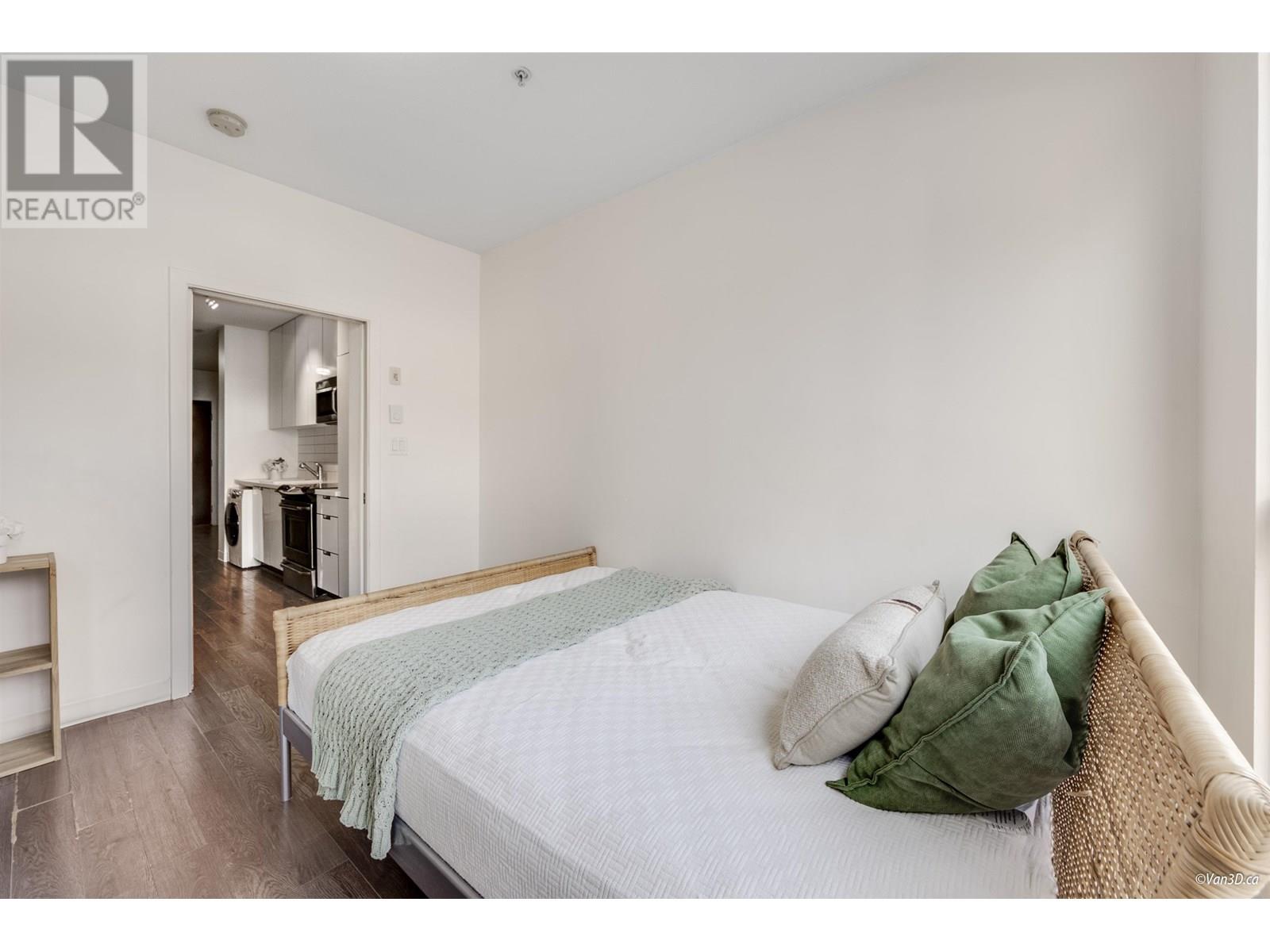 Property at 206 138 E HASTINGS STREET image 3