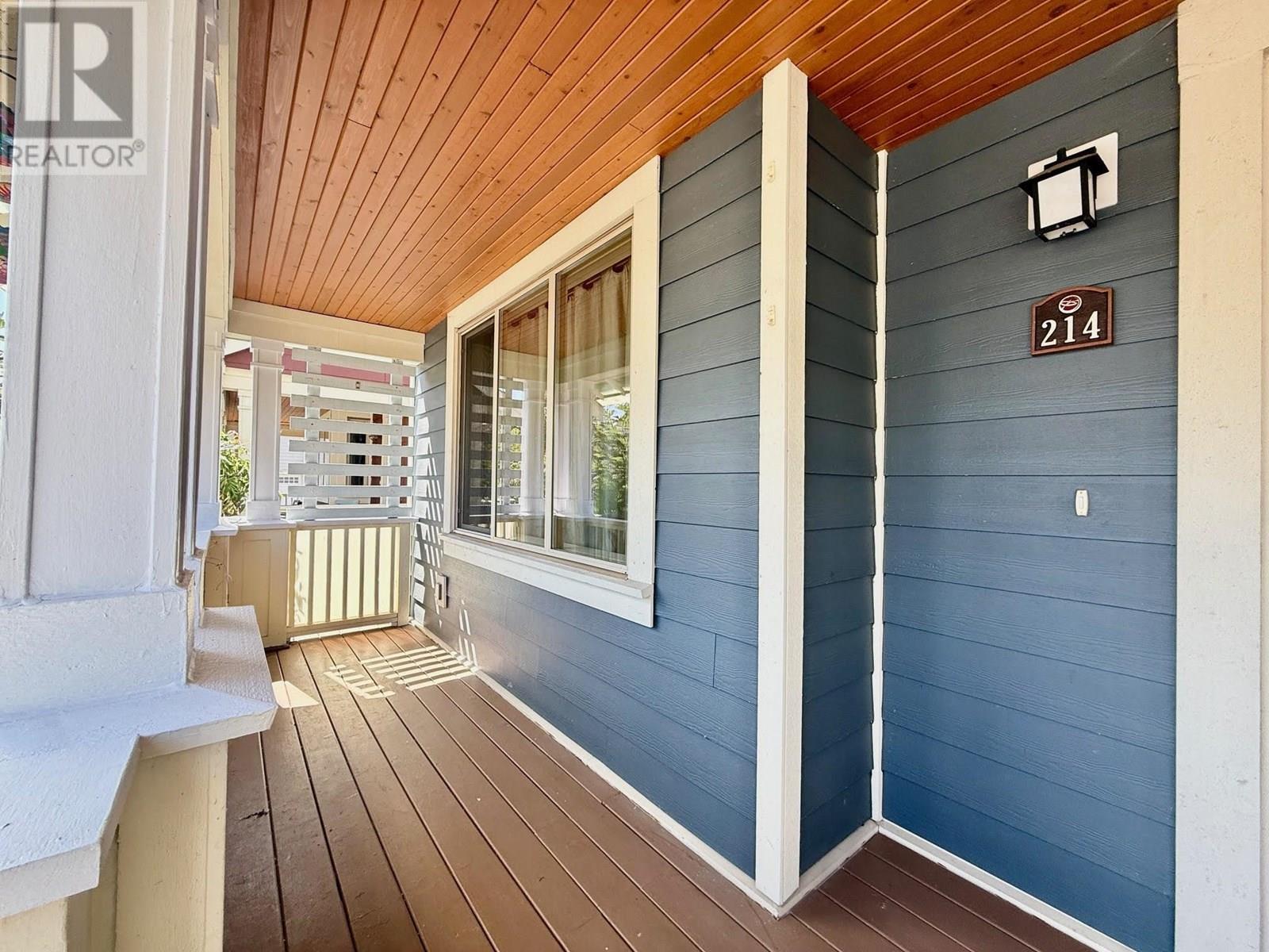 Property at 214 JENSEN STREET image 2