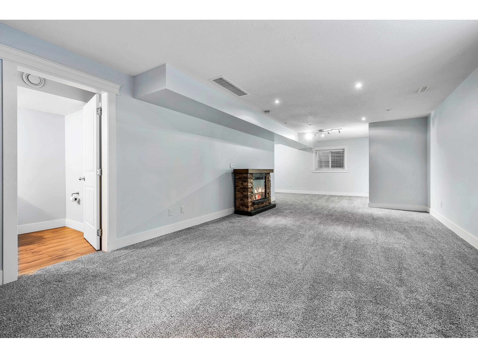 32744 Hood Avenue, Mission, British Columbia  V2V 7R9 - Photo 34 - R3030498