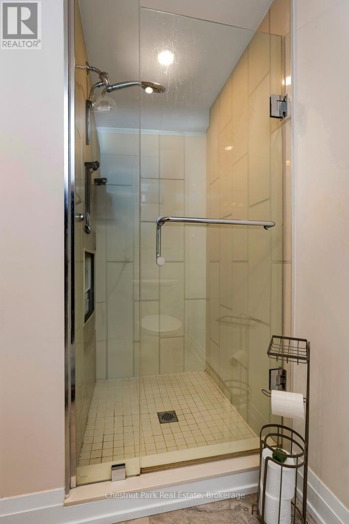 774 Johnston Park Avenue, Collingwood, Ontario  L9Y 5C7 - Photo 12 - S12306822