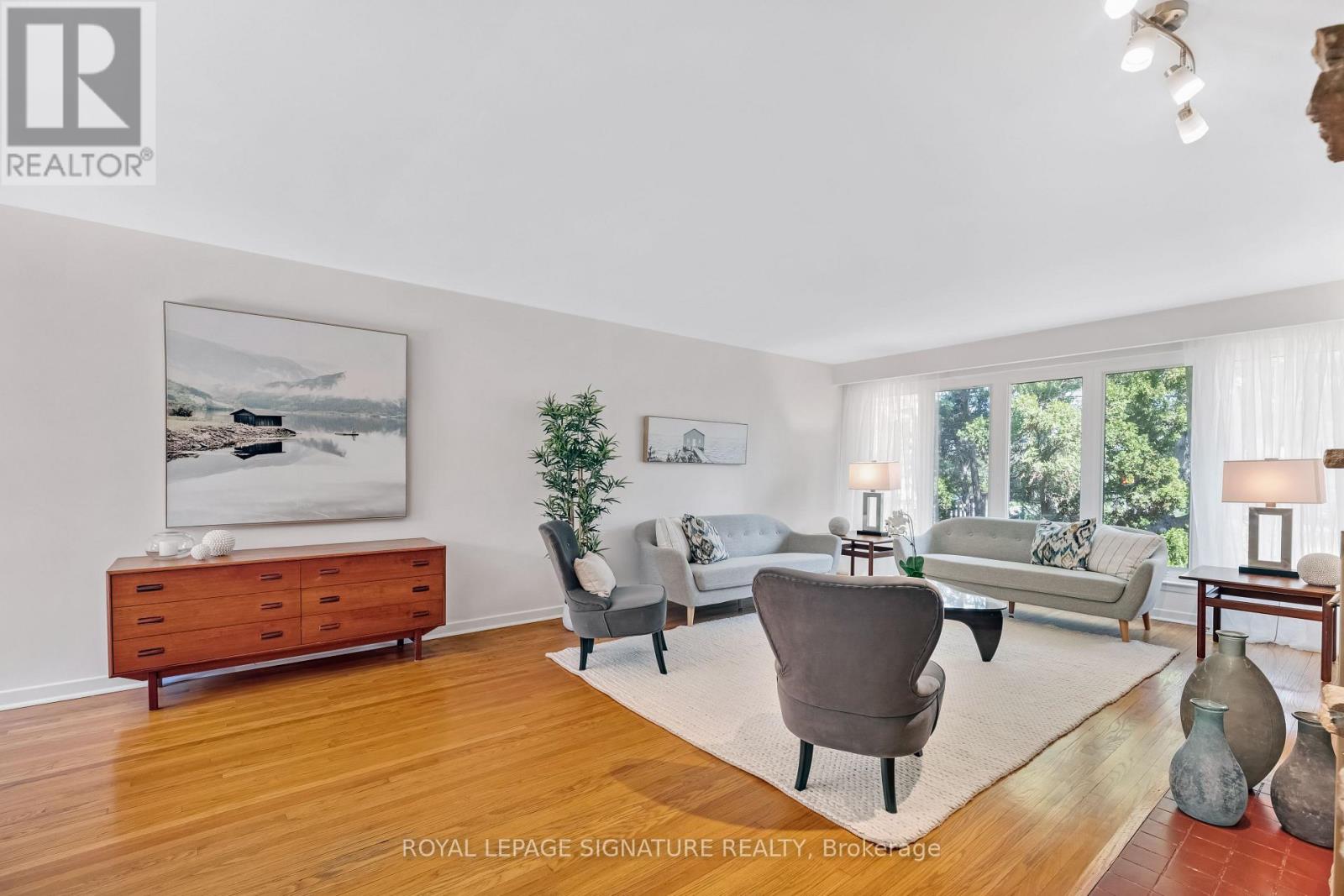 Property at 86 HEATHVIEW AVENUE image 4