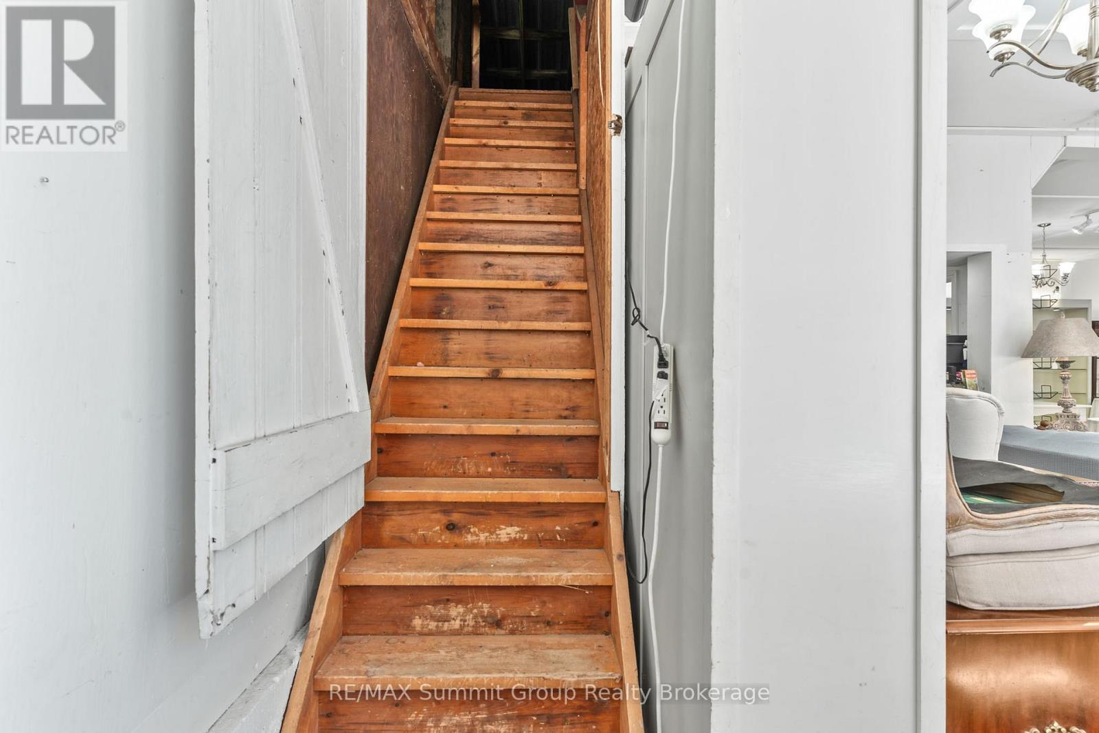 115 Wellington Street, Grey Highlands, Ontario  N0C 1C0 - Photo 24 - X12308014