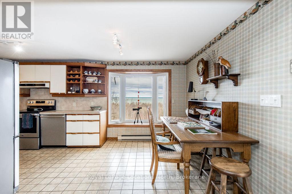 192 Hidden Lake Road, Blue Mountains, Ontario  L9Y 0T6 - Photo 9 - X12308123