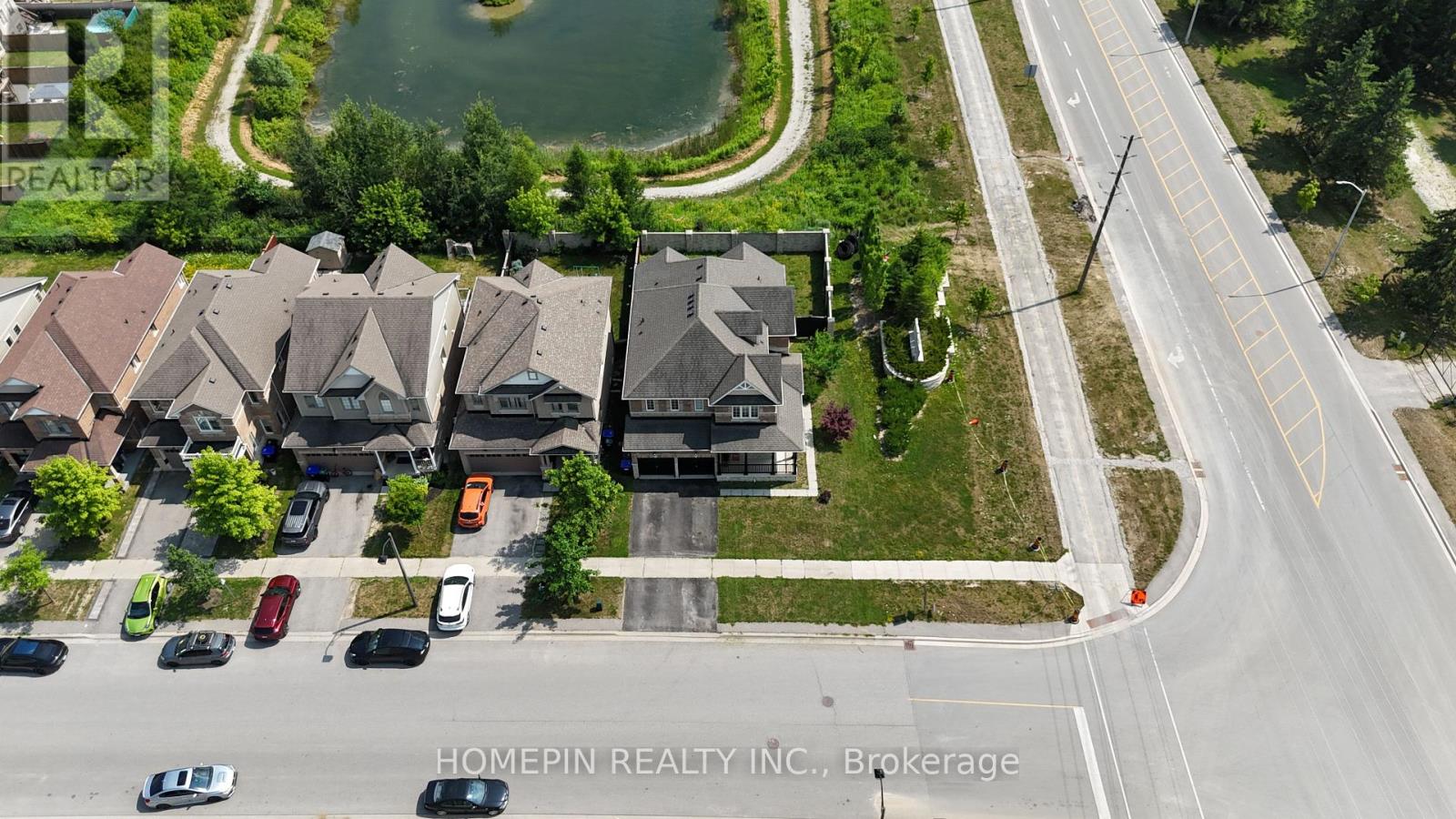 Property at 1 TREETOPS BOULEVARD image 3