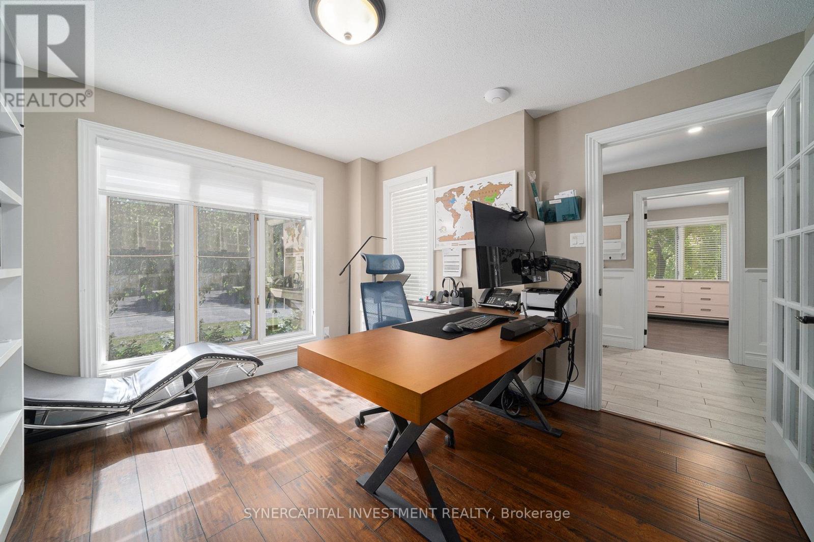 3809 Alderwood Street, Ottawa, Ontario  K1T 3R3 - Photo 3 - X12308020