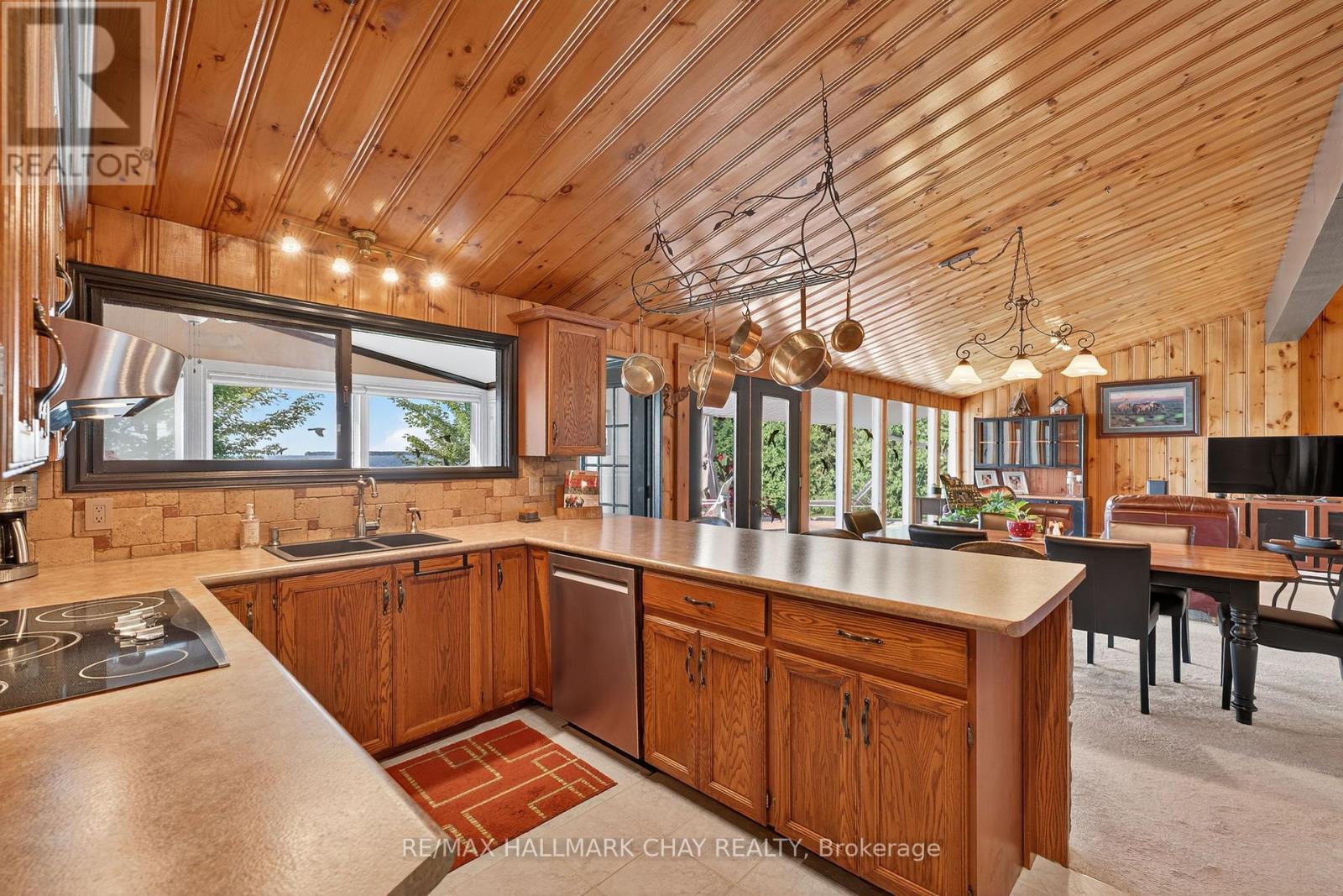 7 Lakeshore Road E, Oro-Medonte, Ontario  L0L 2E0 - Photo 30 - S12307983