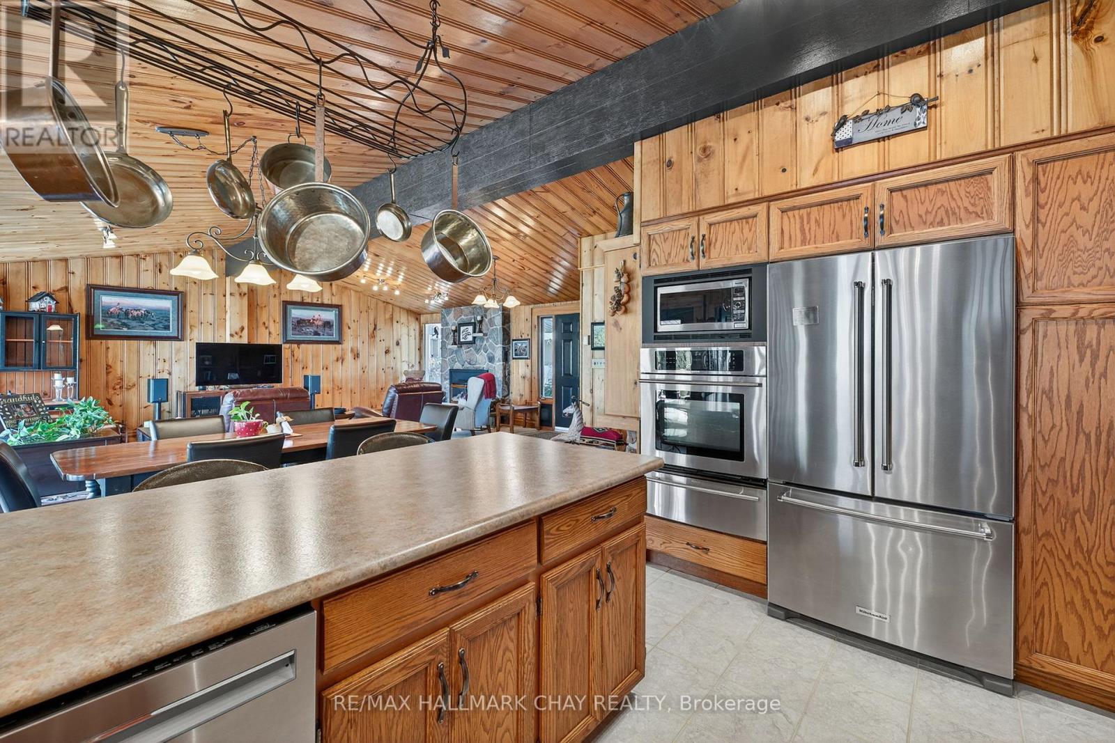 7 Lakeshore Road E, Oro-Medonte, Ontario  L0L 2E0 - Photo 32 - S12307983
