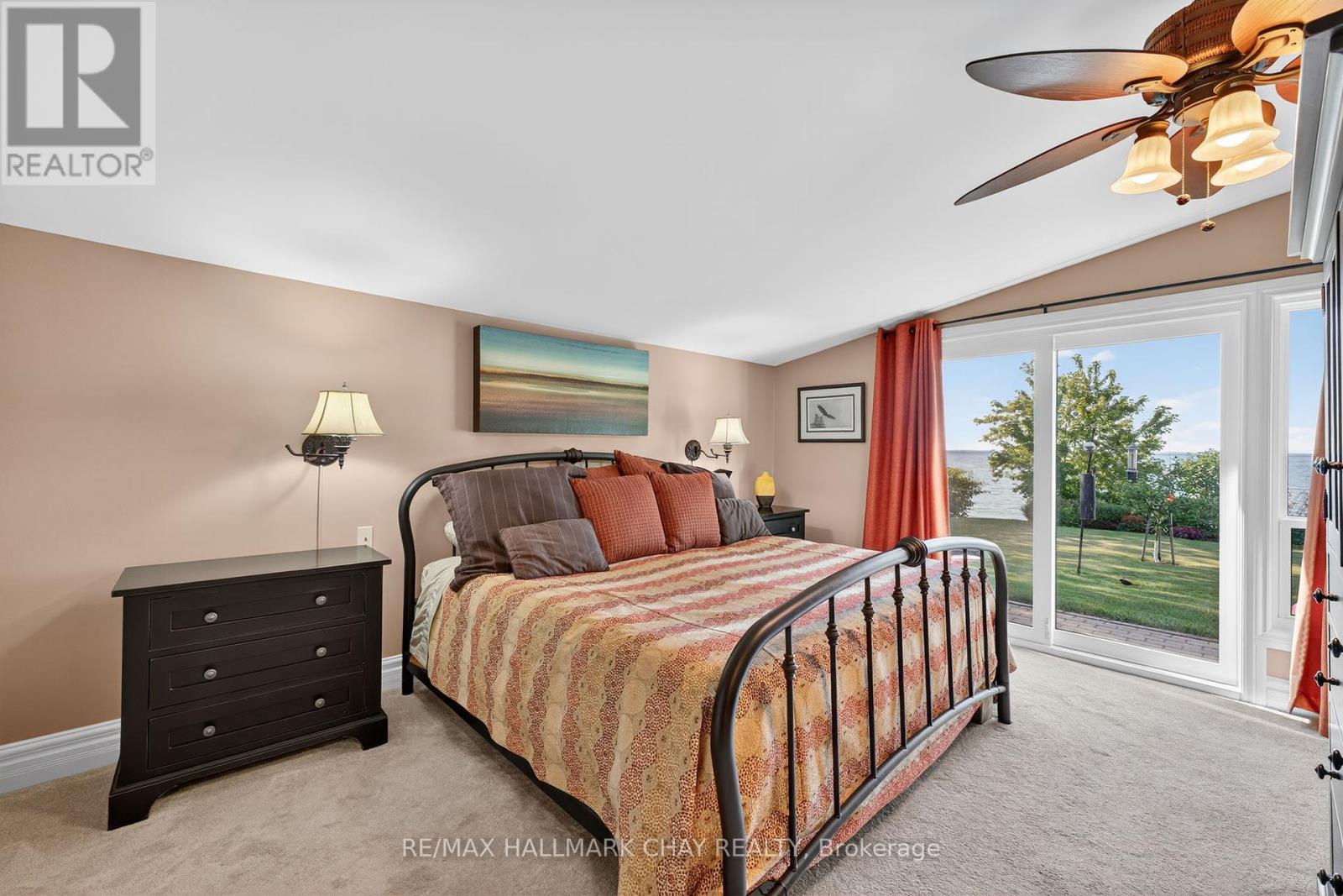 7 Lakeshore Road E, Oro-Medonte, Ontario  L0L 2E0 - Photo 33 - S12307983