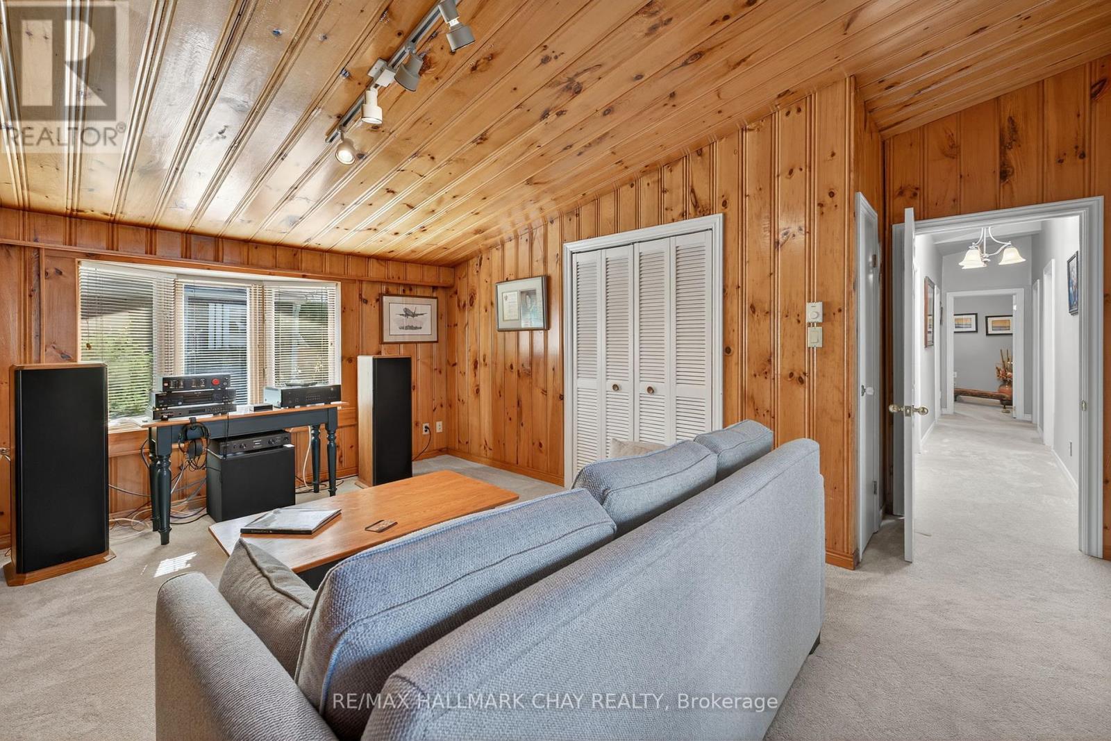 7 Lakeshore Road E, Oro-Medonte, Ontario  L0L 2E0 - Photo 39 - S12307983