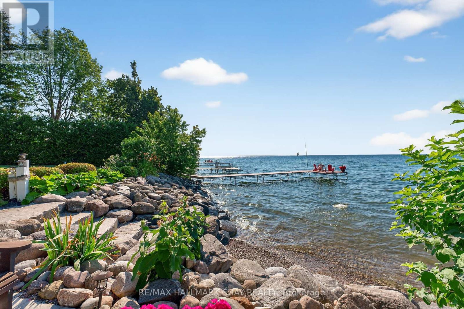 7 Lakeshore Road E, Oro-Medonte, Ontario  L0L 2E0 - Photo 7 - S12307983
