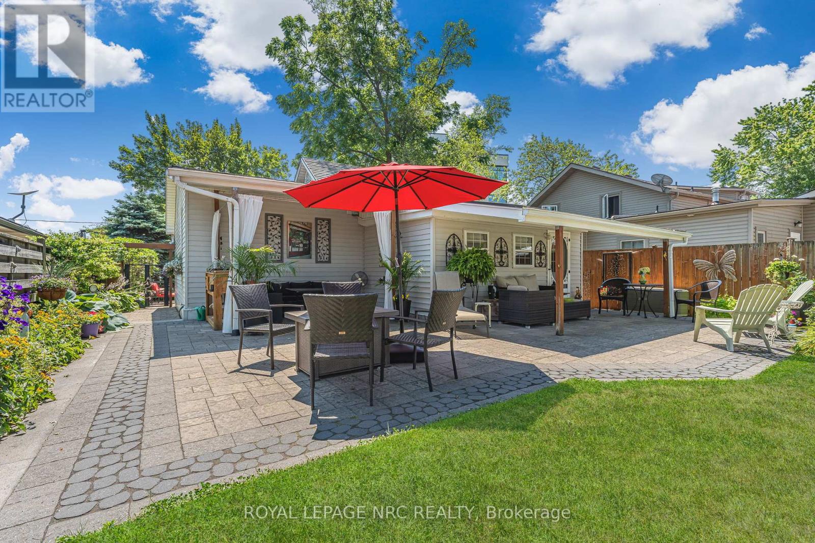 3816 Terrace Lane, Fort Erie, Ontario  L0S 1B0 - Photo 27 - X12308109