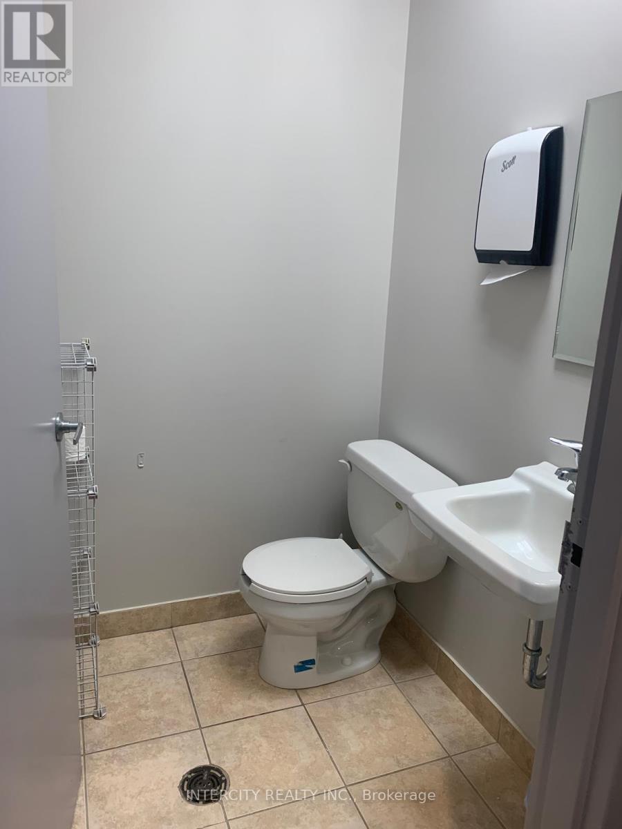 142 - 2960 Drew Road, Mississauga, Ontario  L4T 0A5 - Photo 9 - W12307962