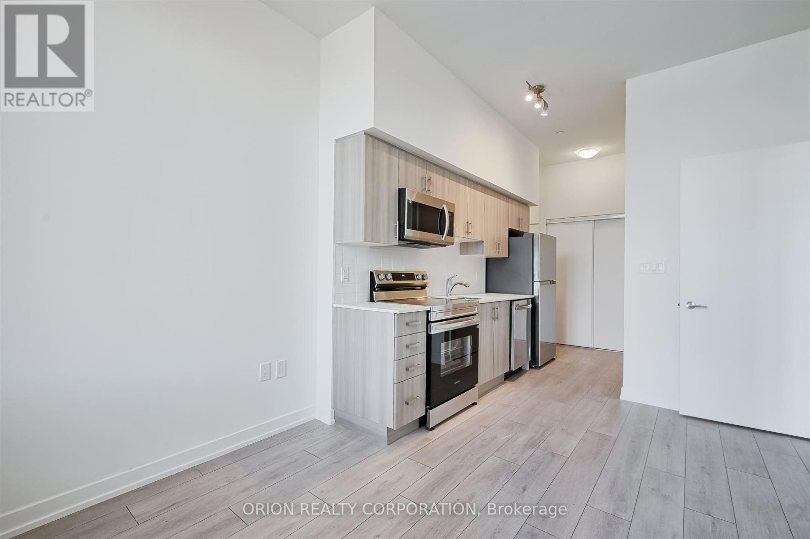 110 - 556 Marlee Avenue, Toronto, Ontario  M6B 0B1 - Photo 11 - W12307994