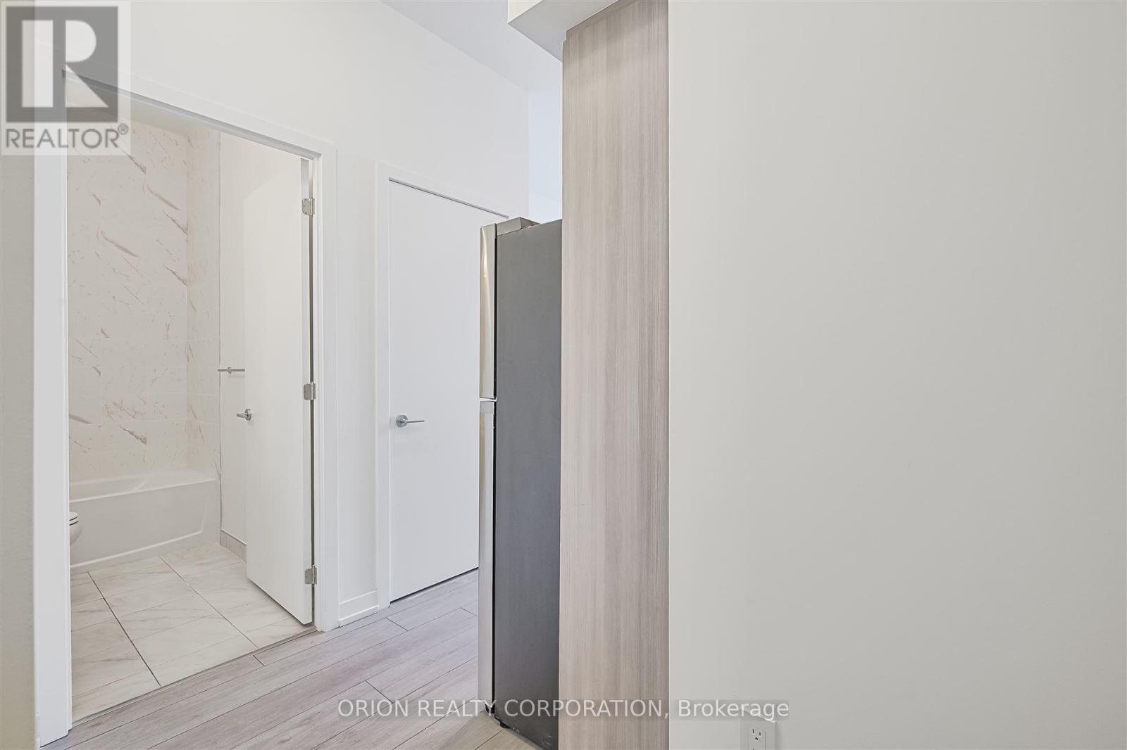 110 - 556 Marlee Avenue, Toronto, Ontario  M6B 0B1 - Photo 6 - W12307994