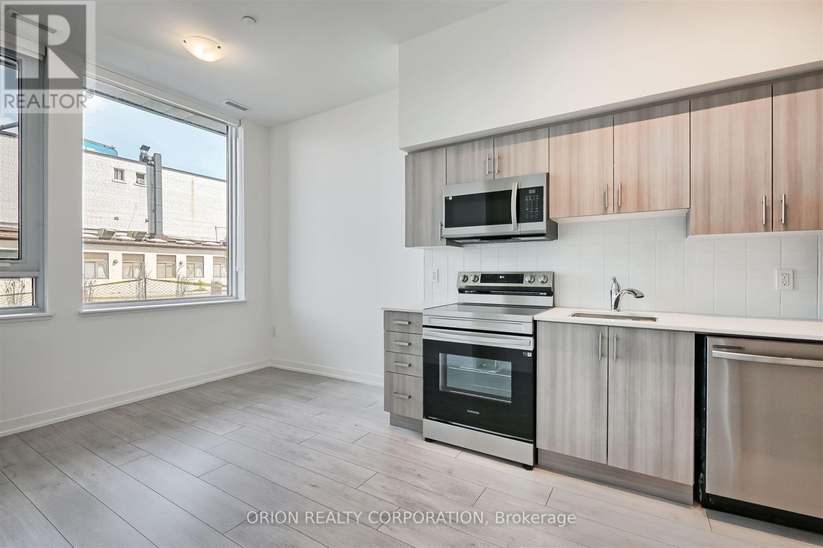 110 - 556 Marlee Avenue, Toronto, Ontario  M6B 0B1 - Photo 9 - W12307994