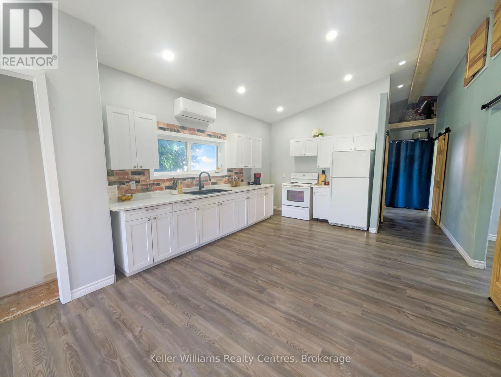 23 Stokes Bay Road, Northern Bruce Peninsula, Ontario  N0H 1W0 - Photo 21 - X12306029