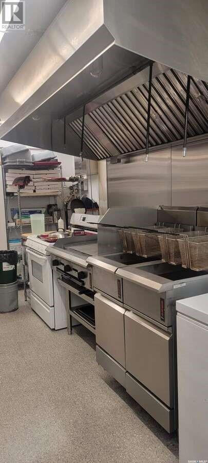 925 5th Avenue W, Shaunavon, Saskatchewan  S0N 2M0 - Photo 5 - SK013808