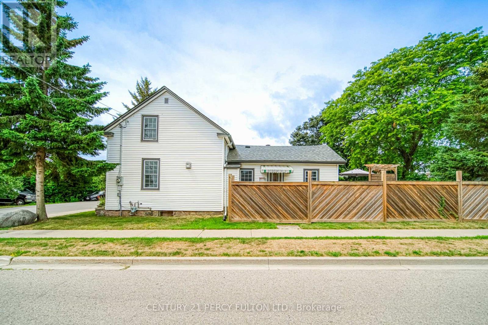 Property at 16 SECOND STREET image 3