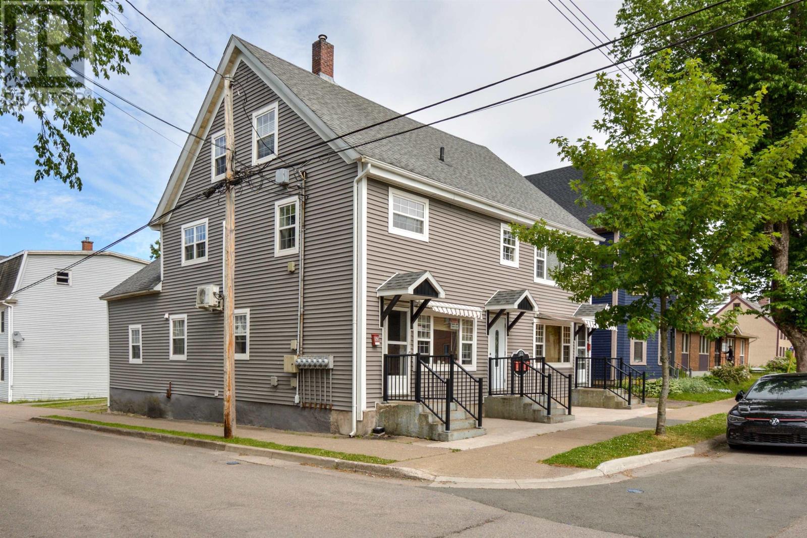 55 Charlotte Street, Sydney, Nova Scotia  B1P 1B8 - Photo 3 - 202518778