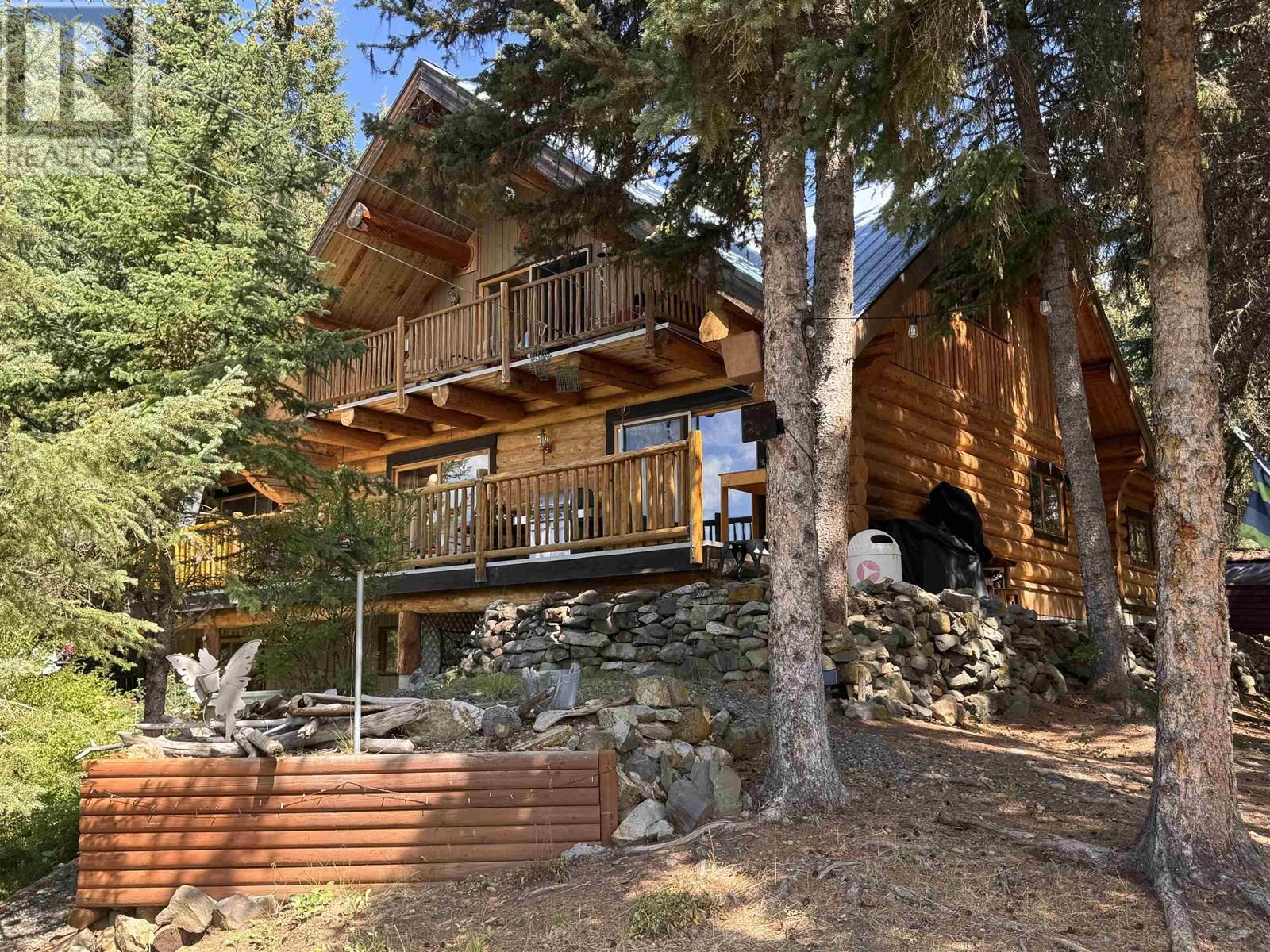 8494 Gerald Crescent, 100 Mile House, British Columbia  V0K 1E0 - Photo 4 - R2978152