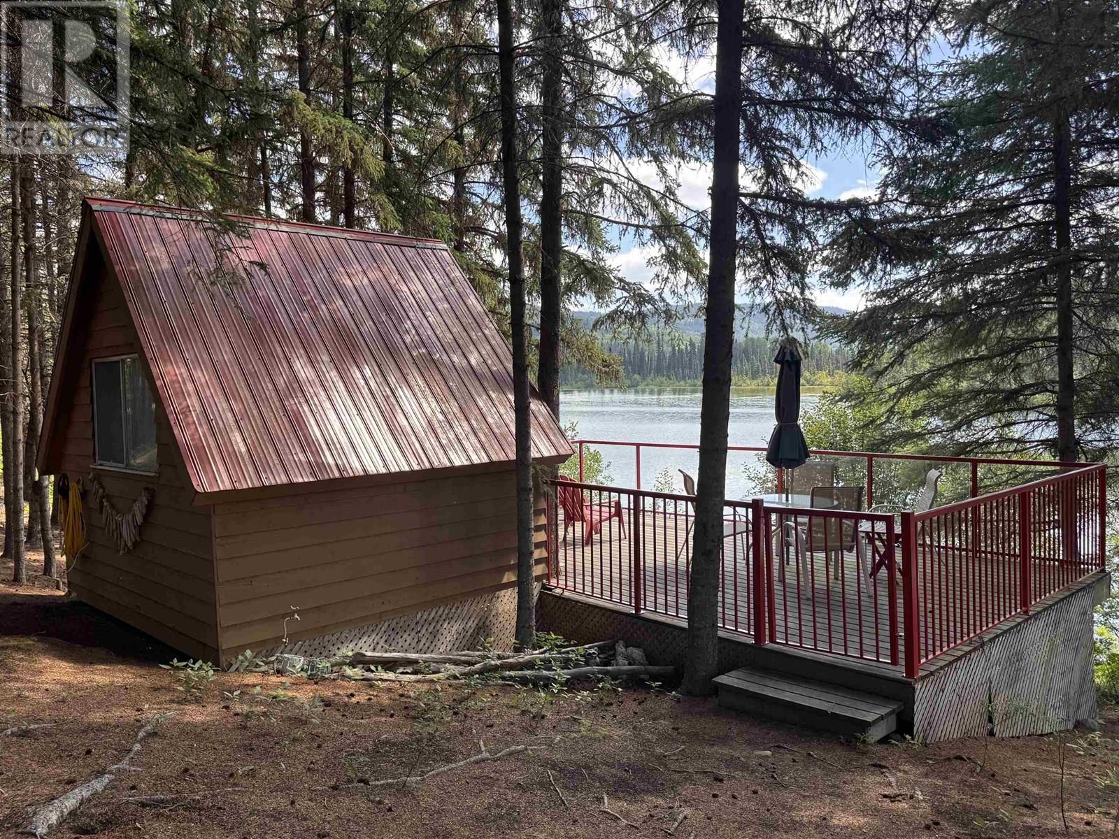 8494 Gerald Crescent, 100 Mile House, British Columbia  V0K 1E0 - Photo 34 - R2978152