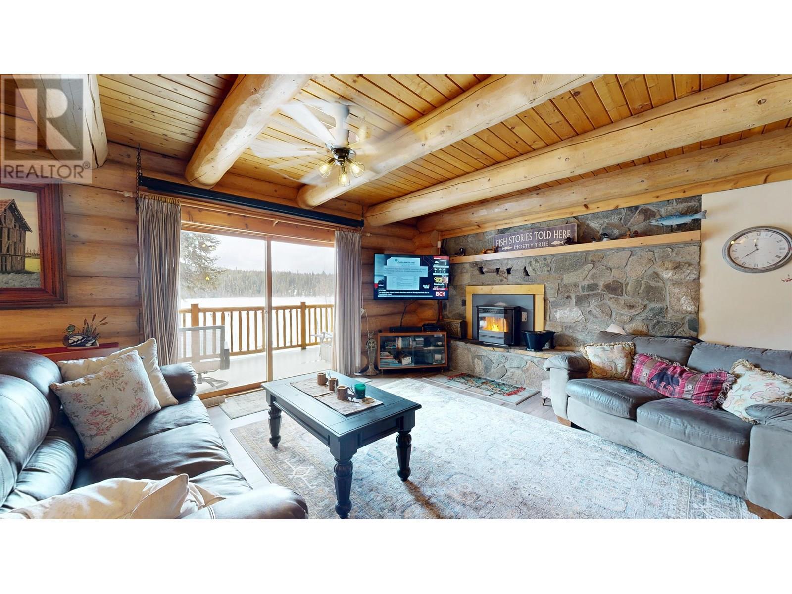 8494 Gerald Crescent, 100 Mile House, British Columbia  V0K 1E0 - Photo 8 - R2978152