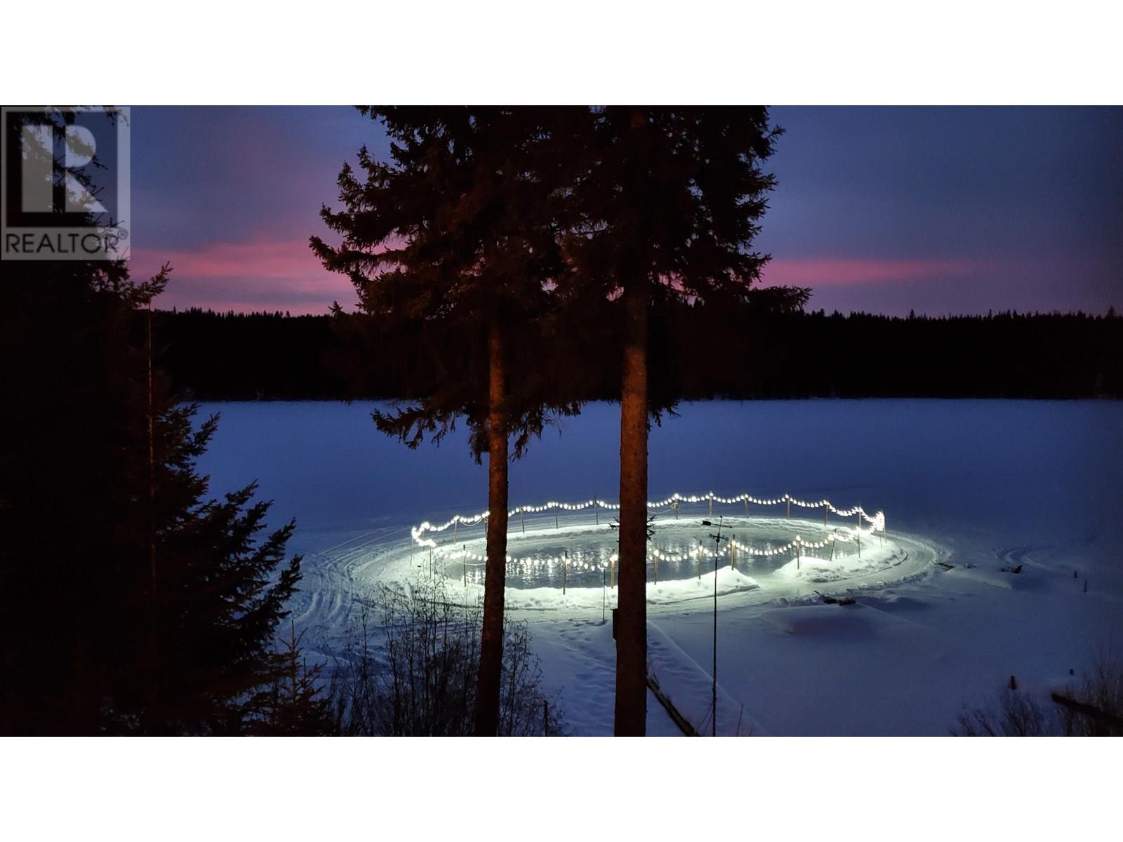 8494 Gerald Crescent, 100 Mile House, British Columbia  V0K 1E0 - Photo 38 - R2978152