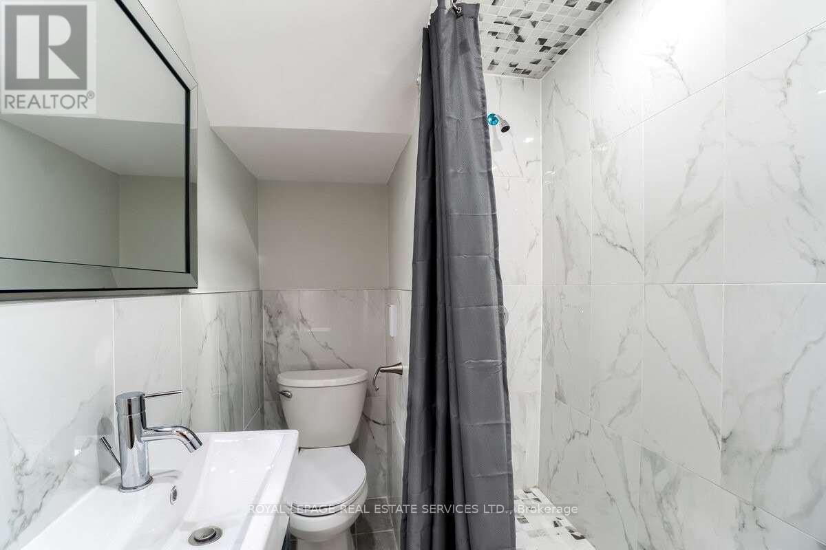 301 - 31 Tyndall Avenue, Toronto, Ontario  M6K 2E9 - Photo 12 - W12308102