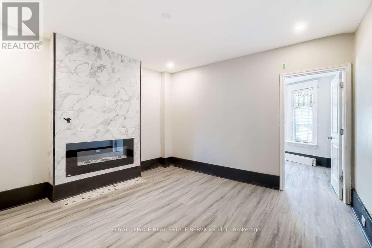 301 - 31 Tyndall Avenue, Toronto, Ontario  M6K 2E9 - Photo 3 - W12308102