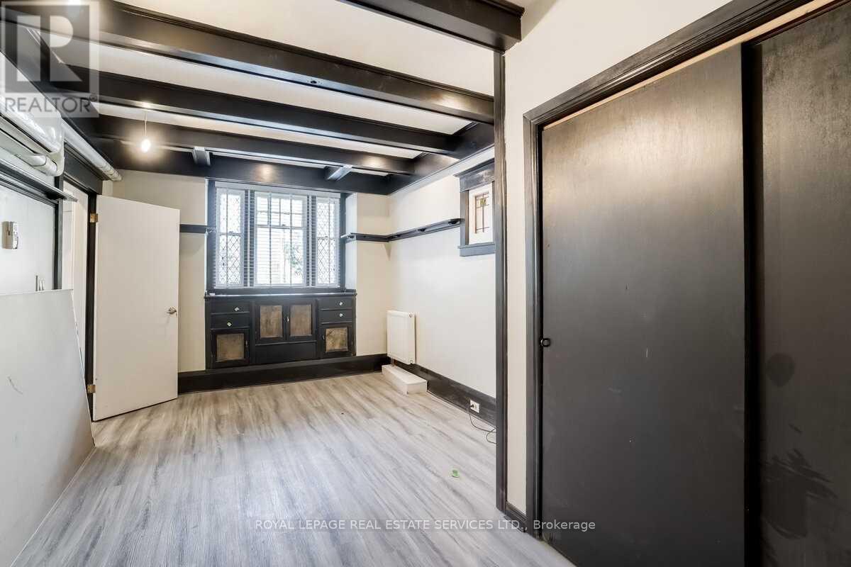 301 - 31 Tyndall Avenue, Toronto, Ontario  M6K 2E9 - Photo 6 - W12308102