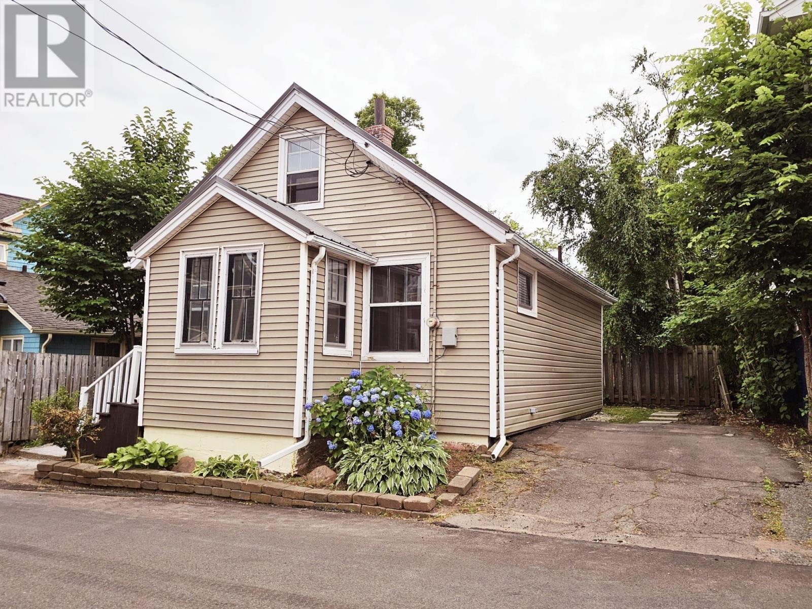 229 Cumberland Street, Charlottetown, Prince Edward Island  C1A 5C8 - Photo 17 - 202518777