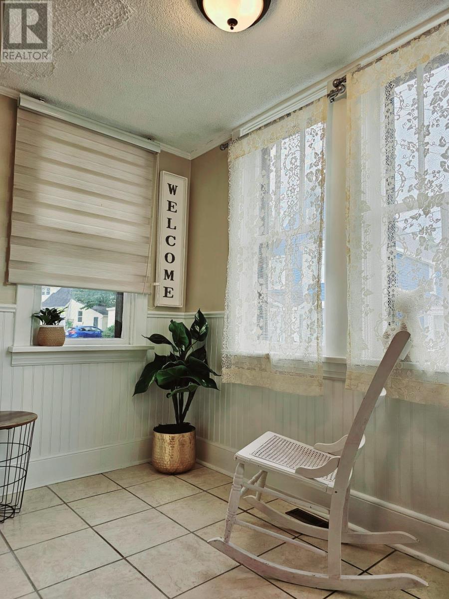 229 Cumberland Street, Charlottetown, Prince Edward Island  C1A 5C8 - Photo 2 - 202518777