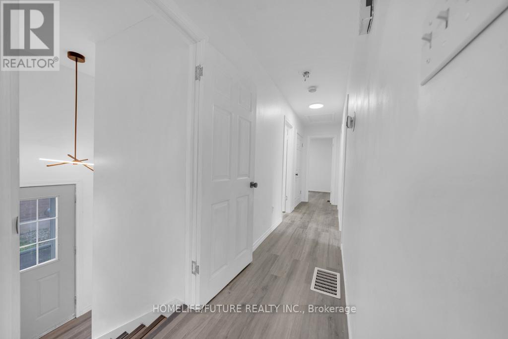 453 Crystal Drive, Peterborough South, Ontario  K9J 8L3 - Photo 5 - X12308027