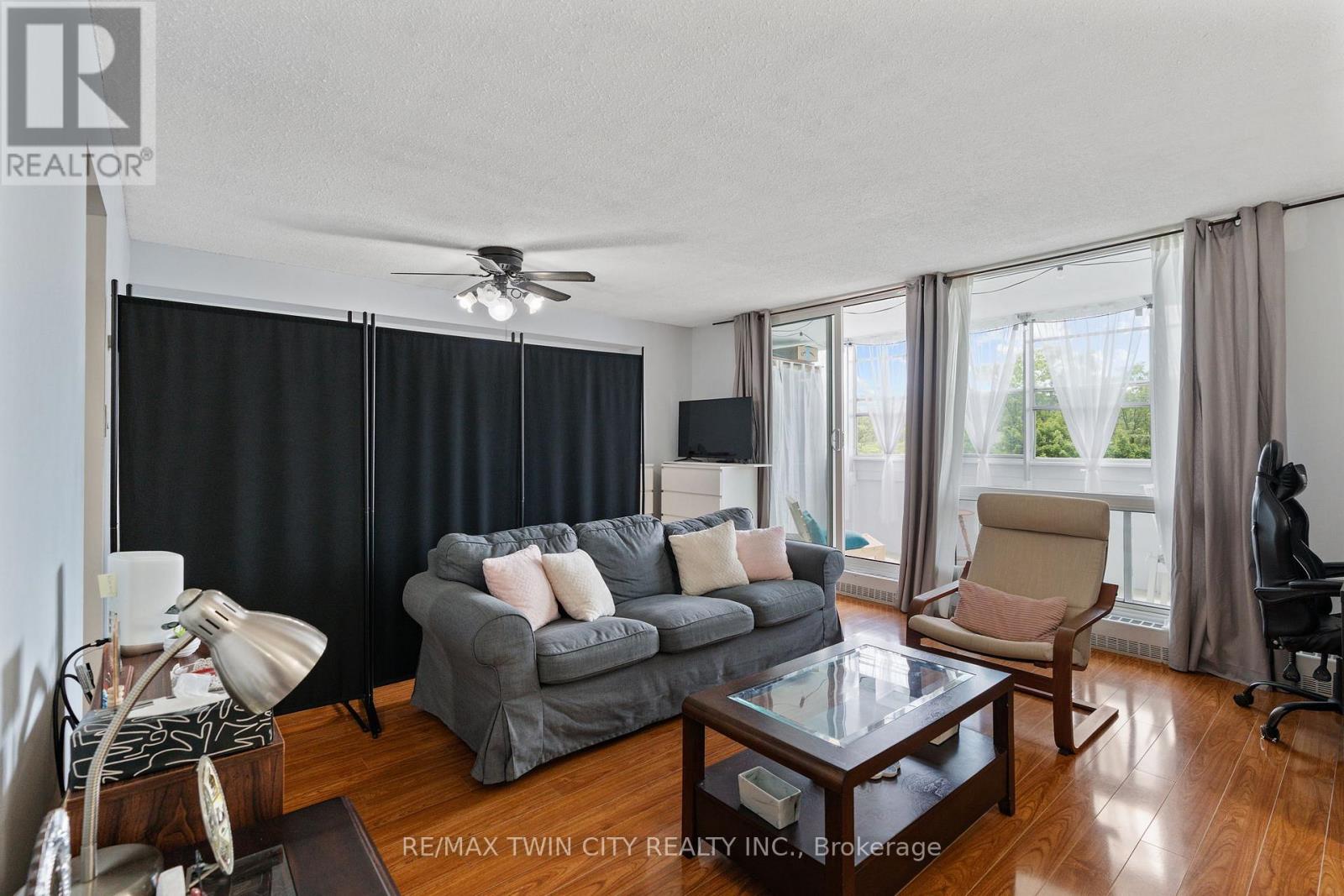 611 - 225 Harvard Place Avenue E, Waterloo, Ontario  N2J 4H4 - Photo 12 - X12308088