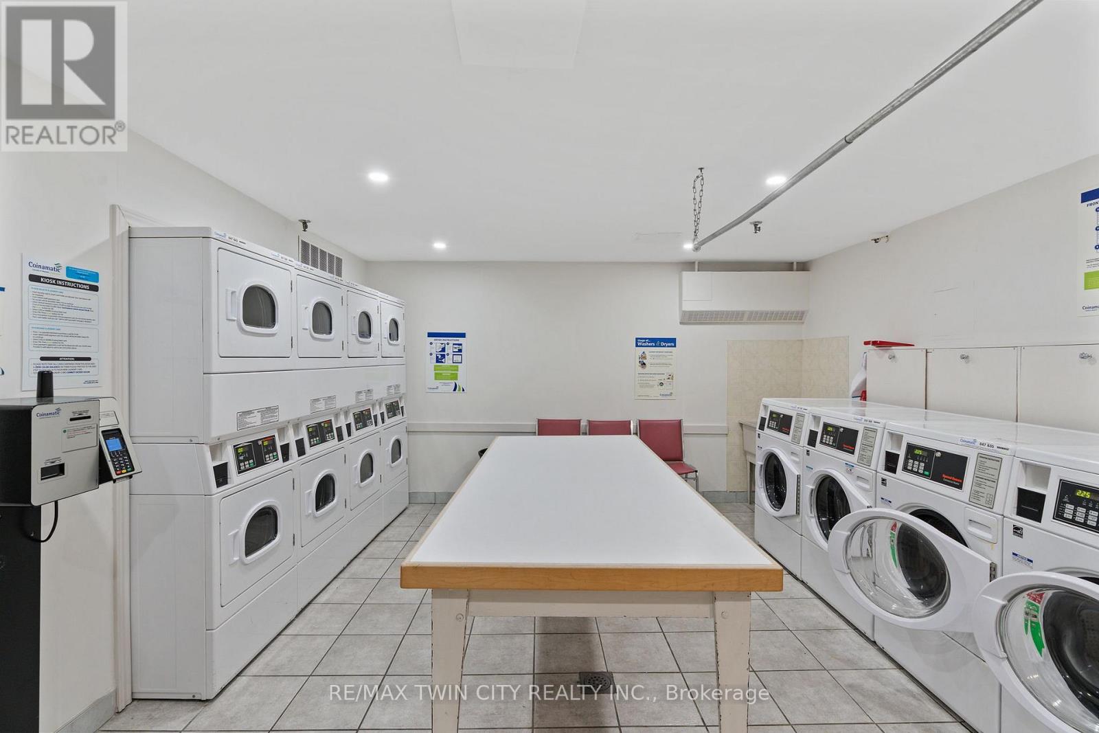 611 - 225 Harvard Place Avenue E, Waterloo, Ontario  N2J 4H4 - Photo 39 - X12308088