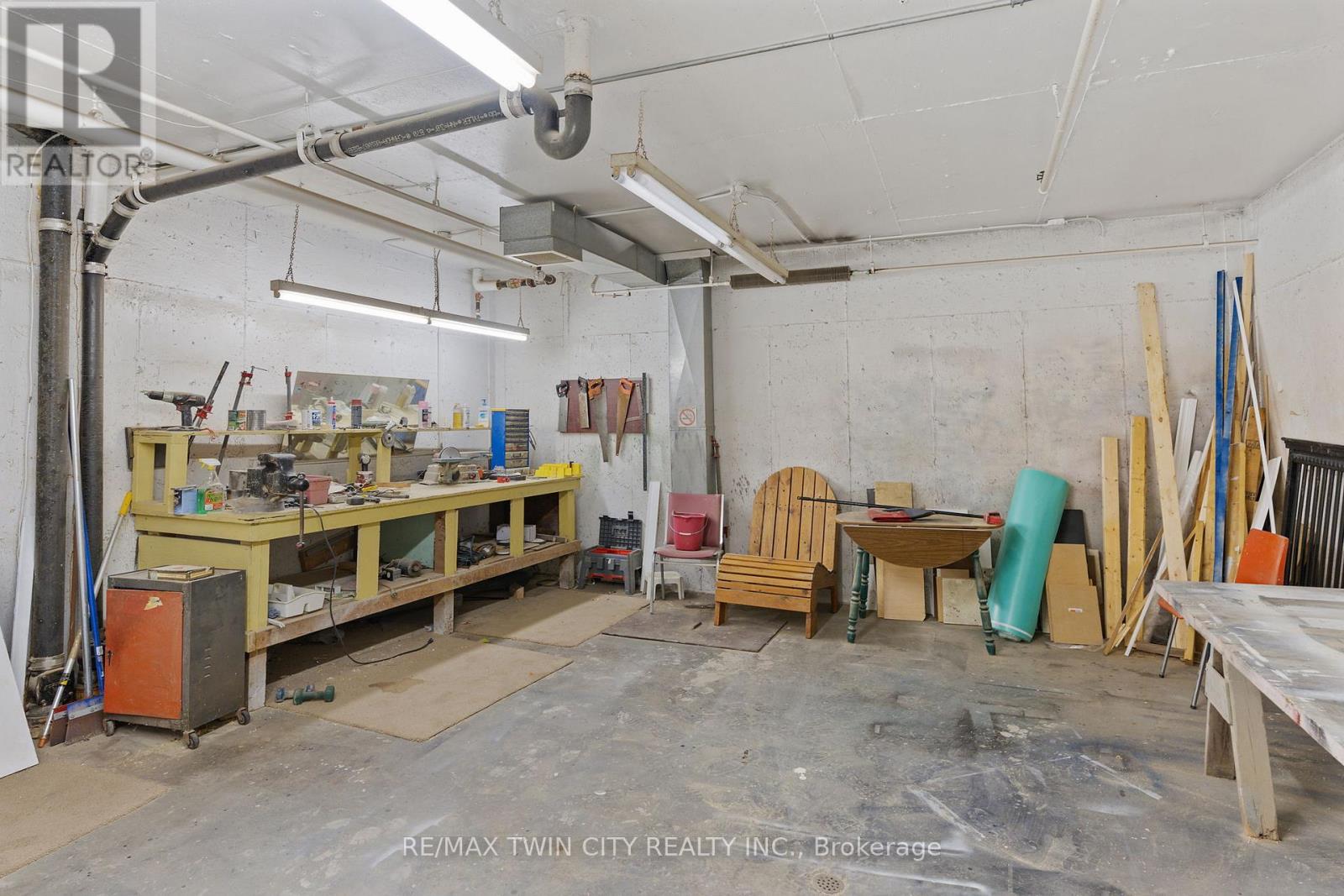 611 - 225 Harvard Place Avenue E, Waterloo, Ontario  N2J 4H4 - Photo 44 - X12308088