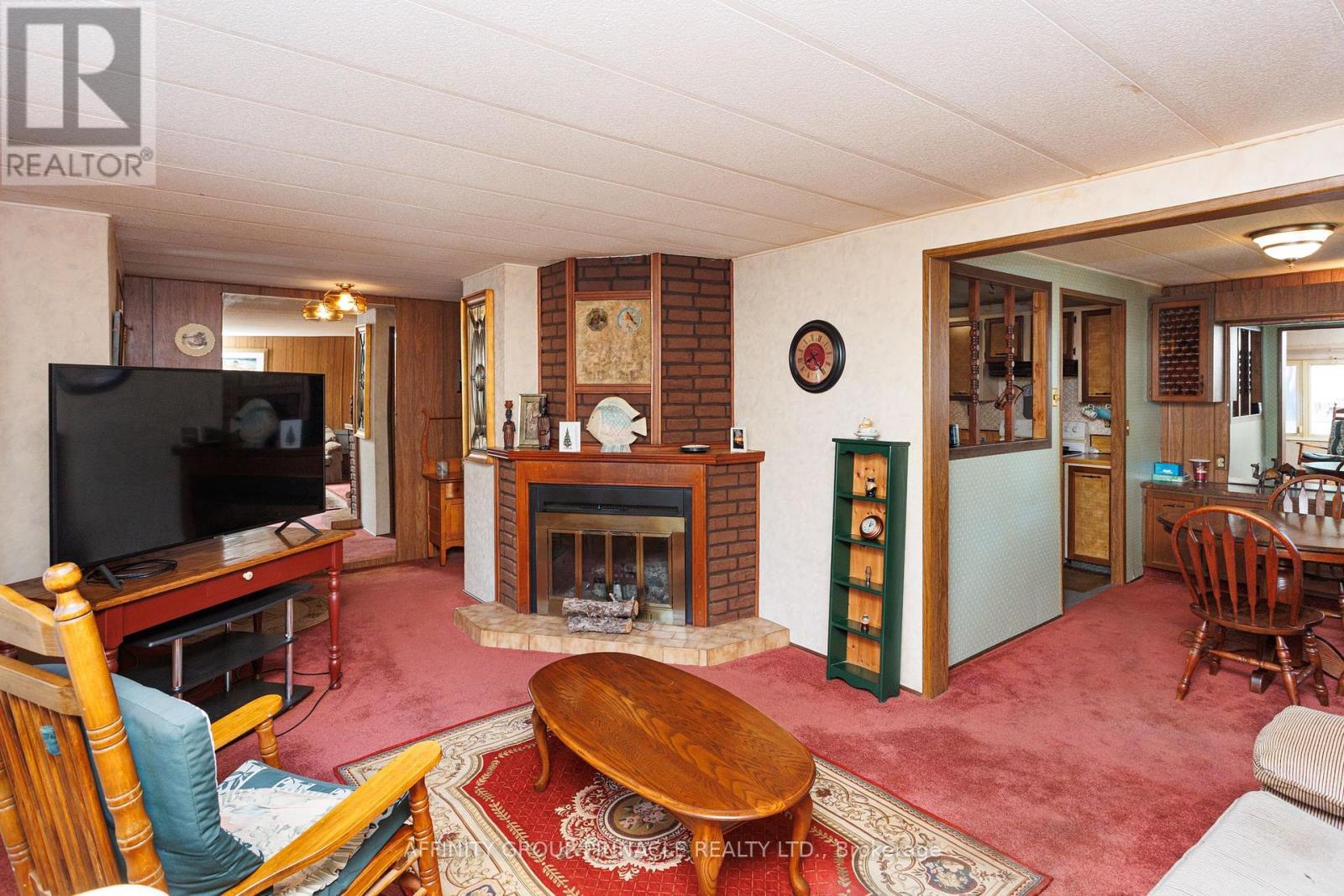 15 Circle Drive, Kawartha Lakes, Ontario  K9V 0H7 - Photo 16 - X12308174