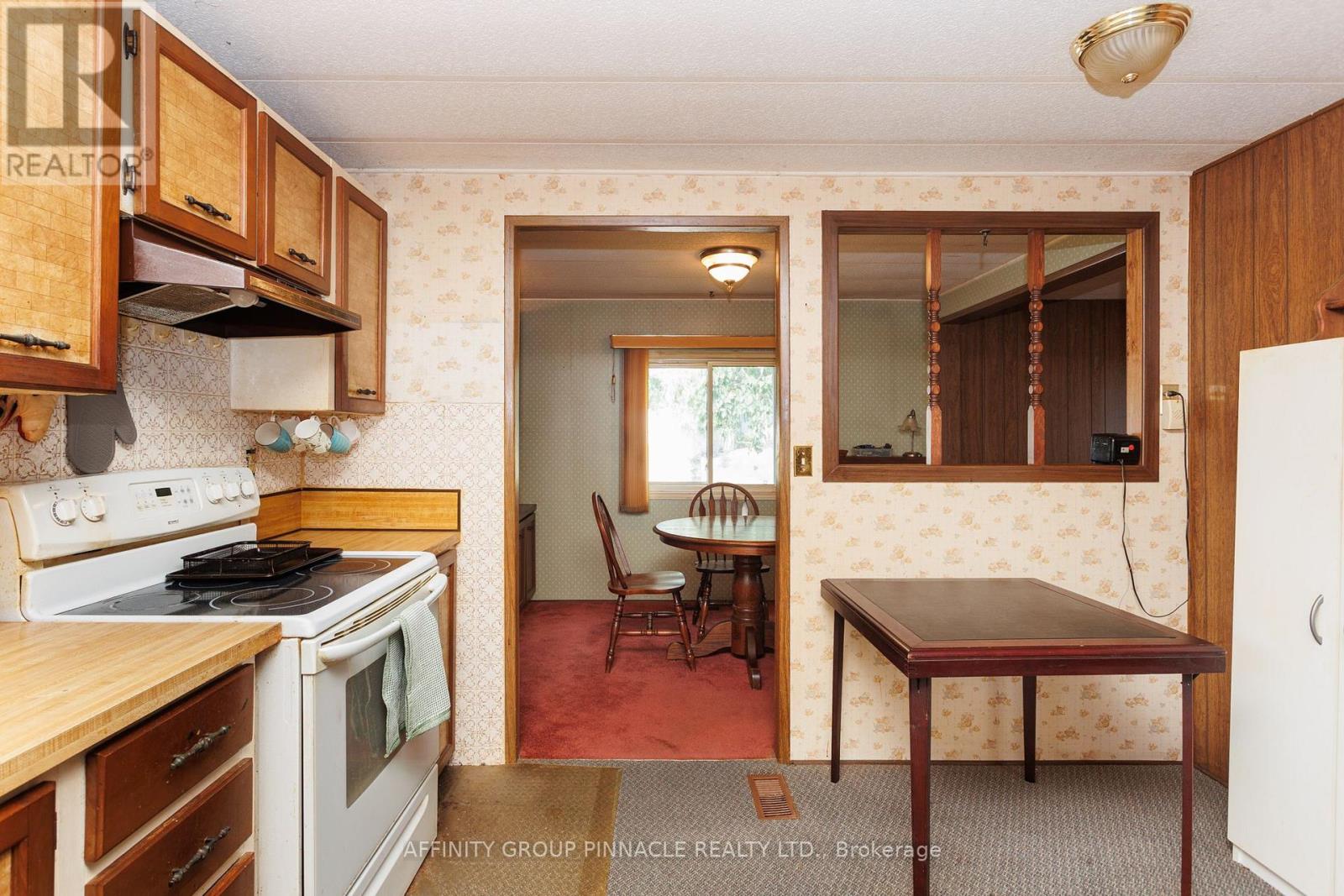 15 Circle Drive, Kawartha Lakes, Ontario  K9V 0H7 - Photo 12 - X12308174