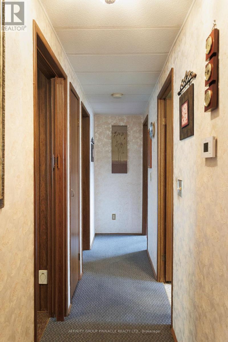 15 Circle Drive, Kawartha Lakes, Ontario  K9V 0H7 - Photo 21 - X12308174