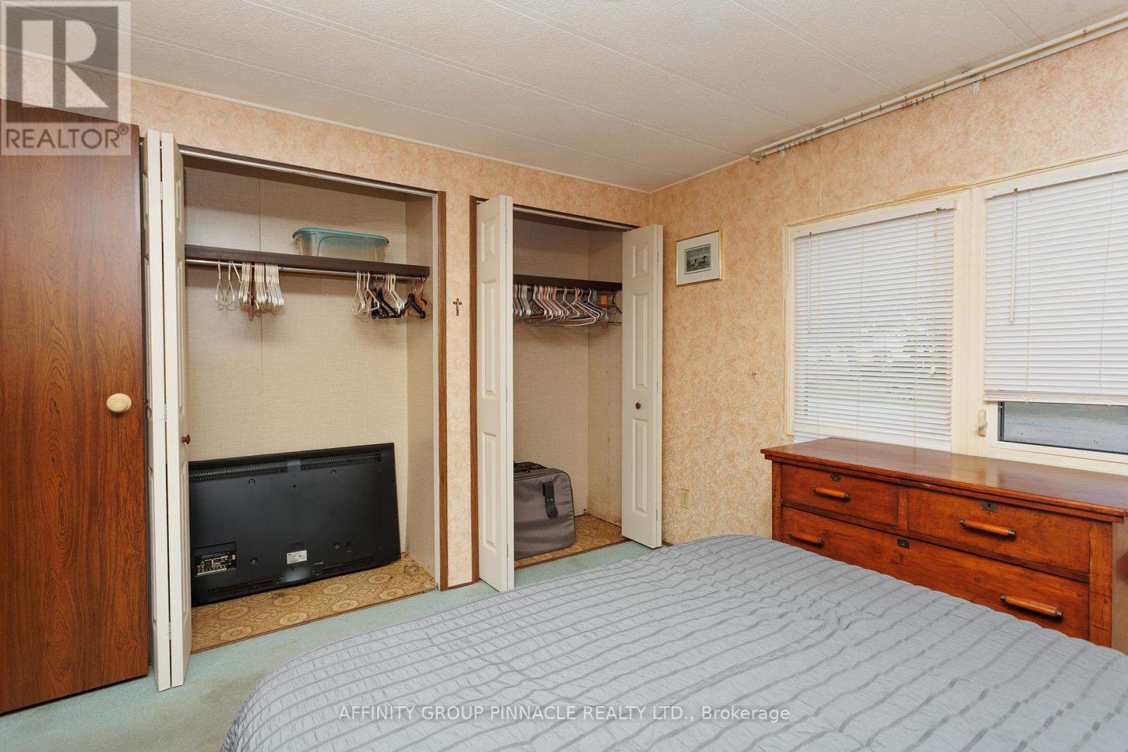 15 Circle Drive, Kawartha Lakes, Ontario  K9V 0H7 - Photo 28 - X12308174