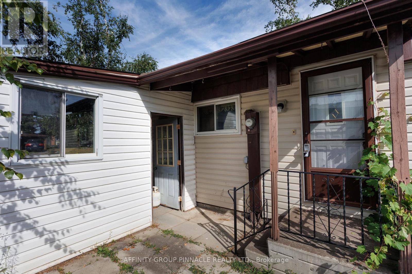 15 Circle Drive, Kawartha Lakes, Ontario  K9V 0H7 - Photo 33 - X12308174