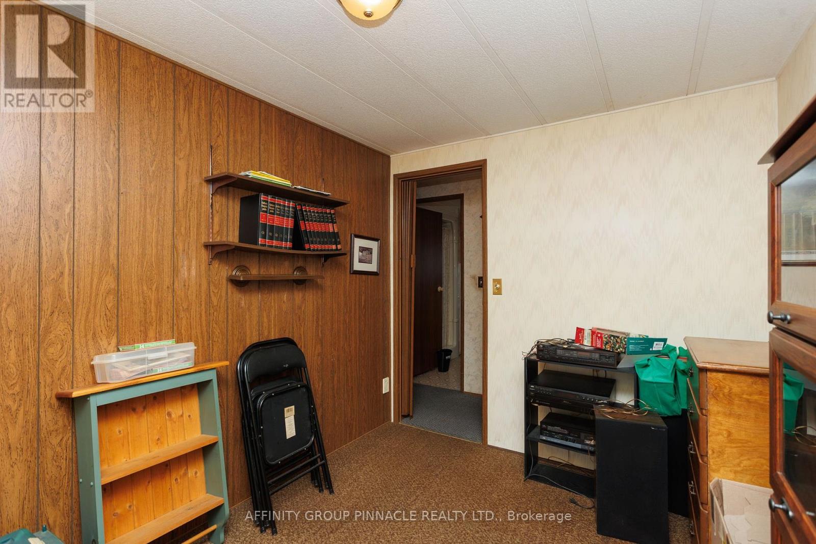 15 Circle Drive, Kawartha Lakes, Ontario  K9V 0H7 - Photo 24 - X12308174