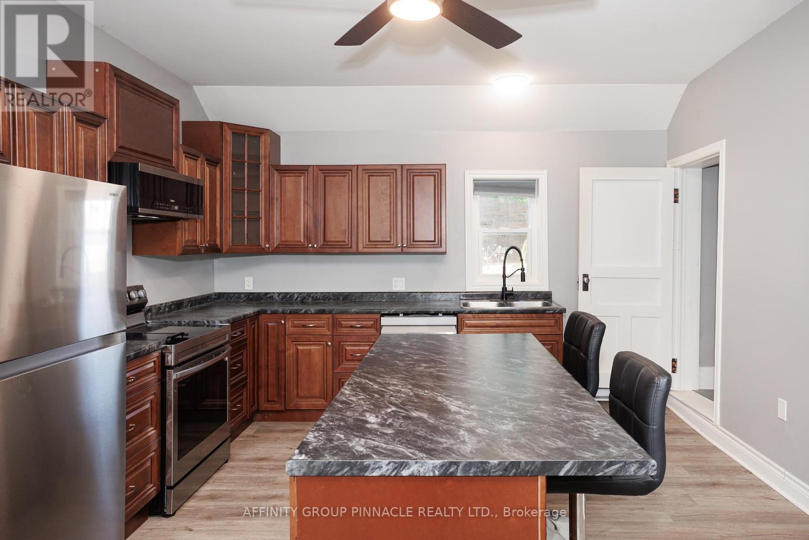 190 Main Street, Kawartha Lakes, Ontario  K0M 1A0 - Photo 11 - X12308184