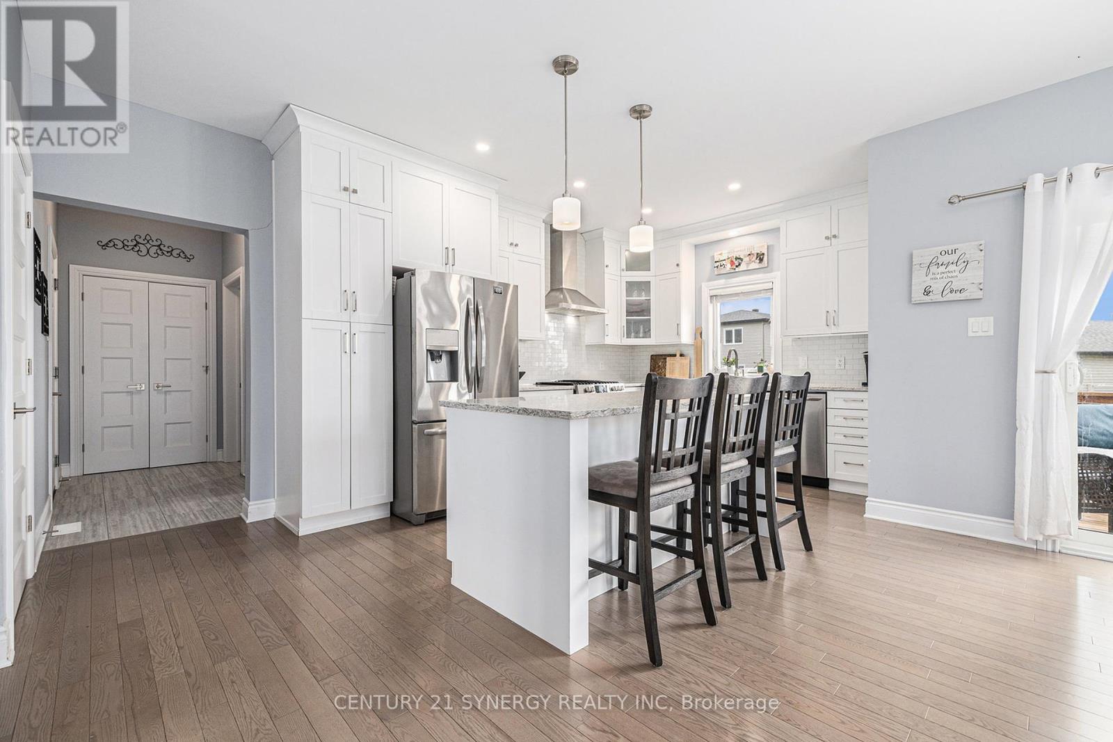 20 Pleasant Street, North Stormont, Ontario  K0A 1R0 - Photo 10 - X12308155