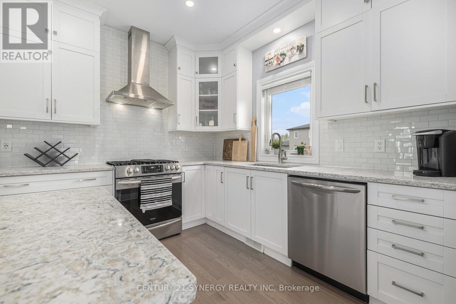 20 Pleasant Street, North Stormont, Ontario  K0A 1R0 - Photo 13 - X12308155