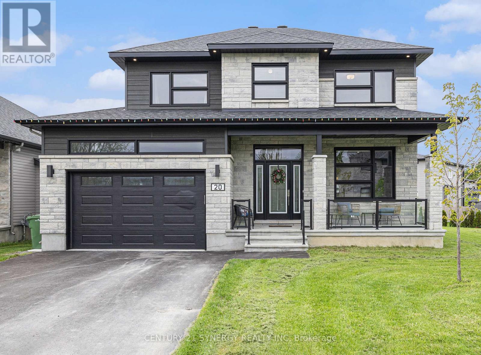 20 Pleasant Street, North Stormont, Ontario  K0A 1R0 - Photo 2 - X12308155