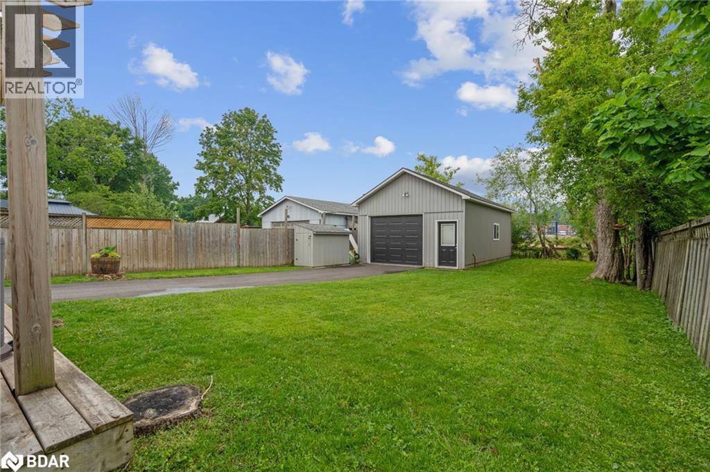 208 Elmer Park, Orillia, Ontario  L3V 2T1 - Photo 36 - 40739045